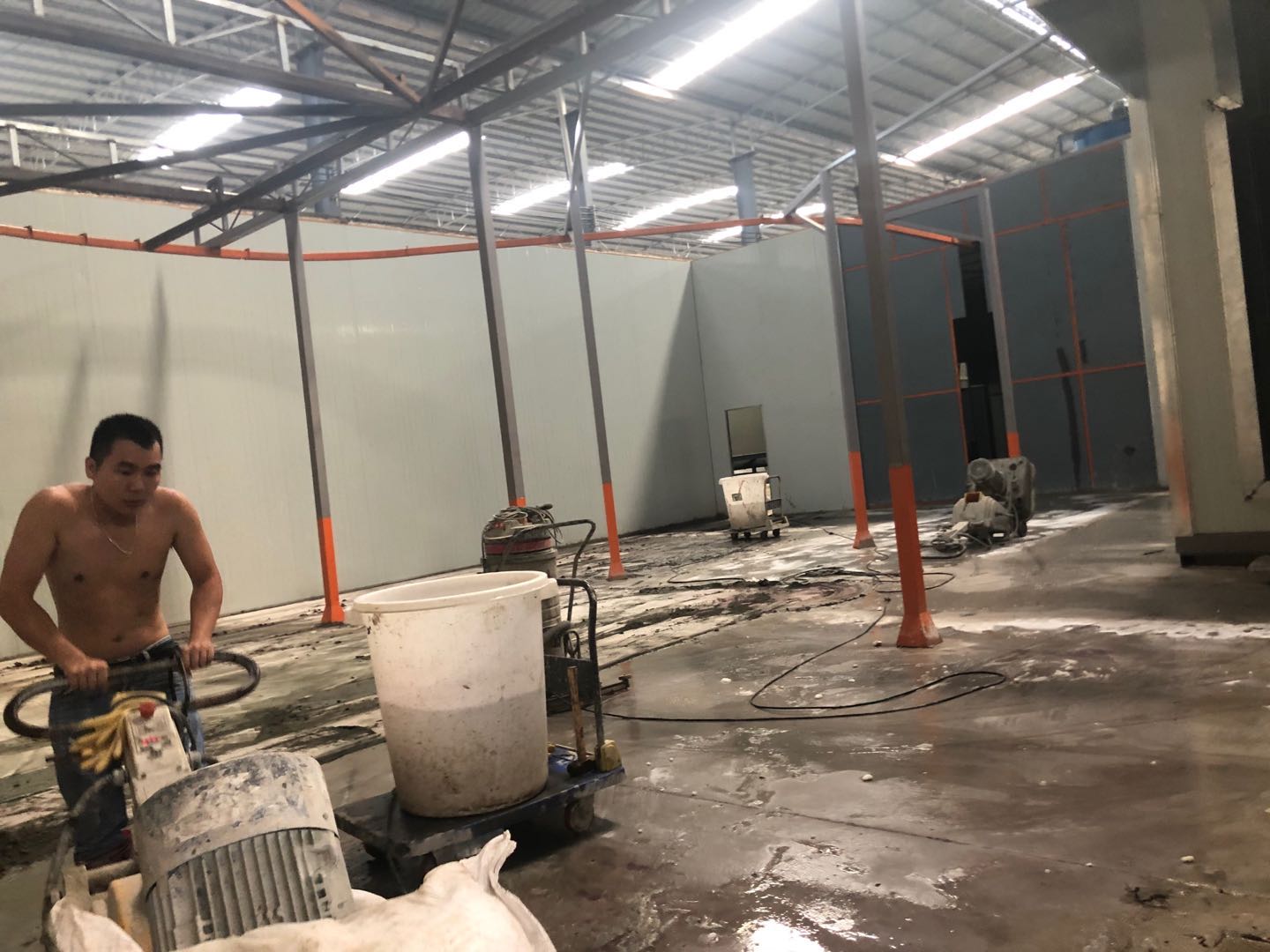 生產(chǎn)車(chē)間