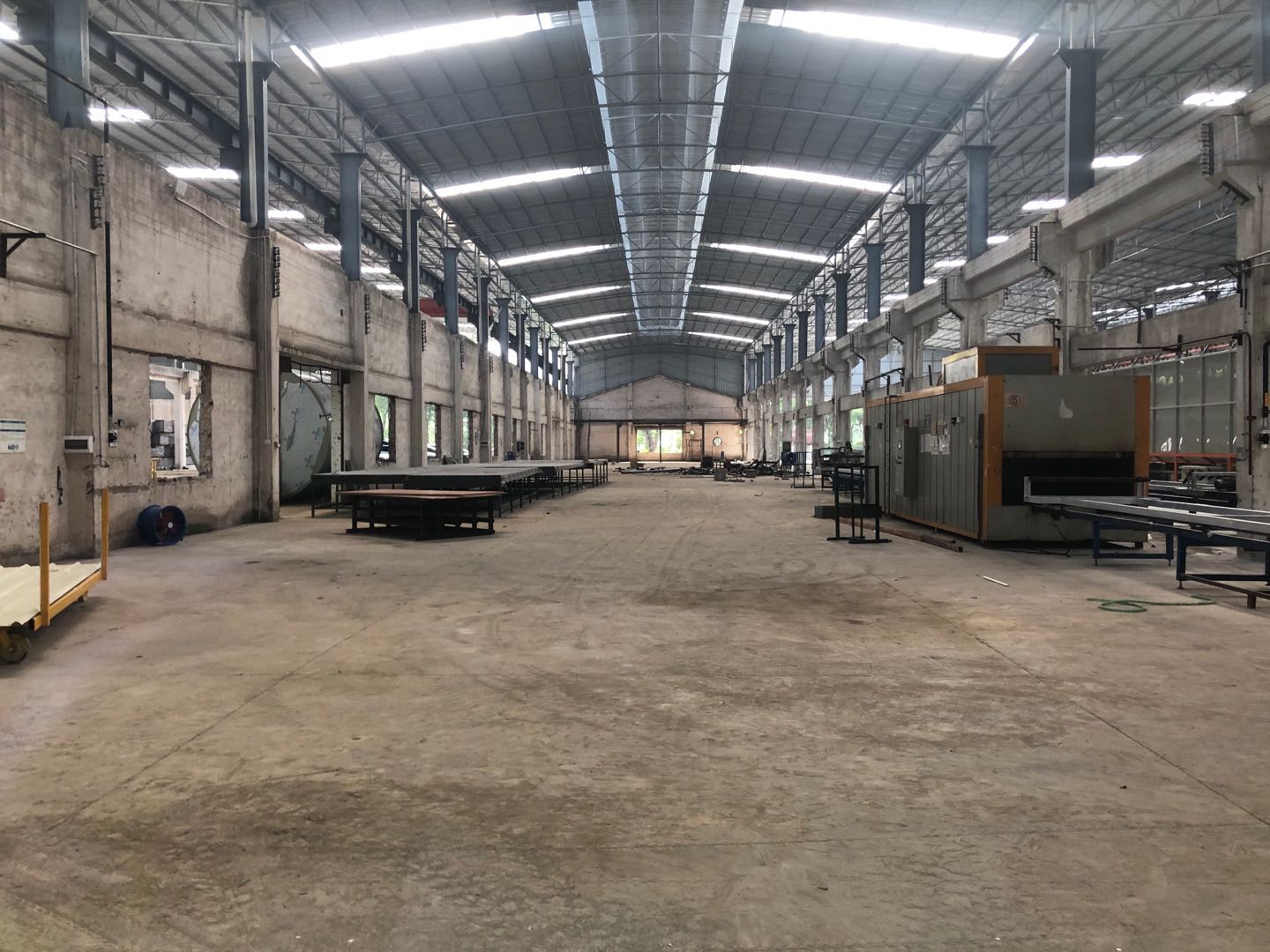 生產(chǎn)車(chē)間